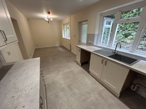 Photo 19- click for photo gallery